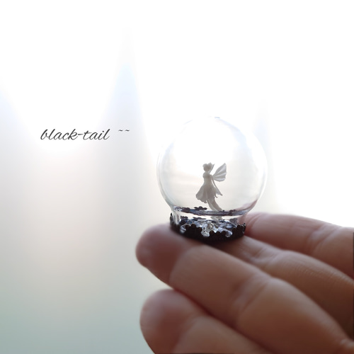 丸いガラスドームの中 の 妖精 ＊ 立体・オブジェ black-tail 通販