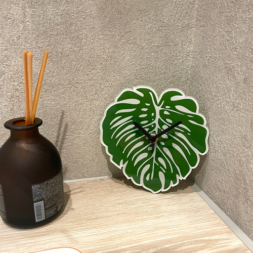 モンステラ 壁掛け時計 wallclock ハワイ hawaii 葉っぱ 植物時計 癒し