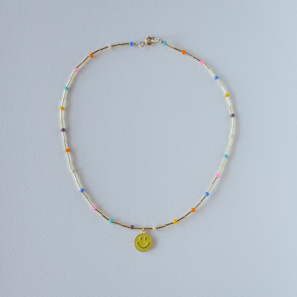 大きなsmileが可愛い、カジュアル好きにおすすめなビーズネックレス～big smile beads necklace～ 6枚目の画像