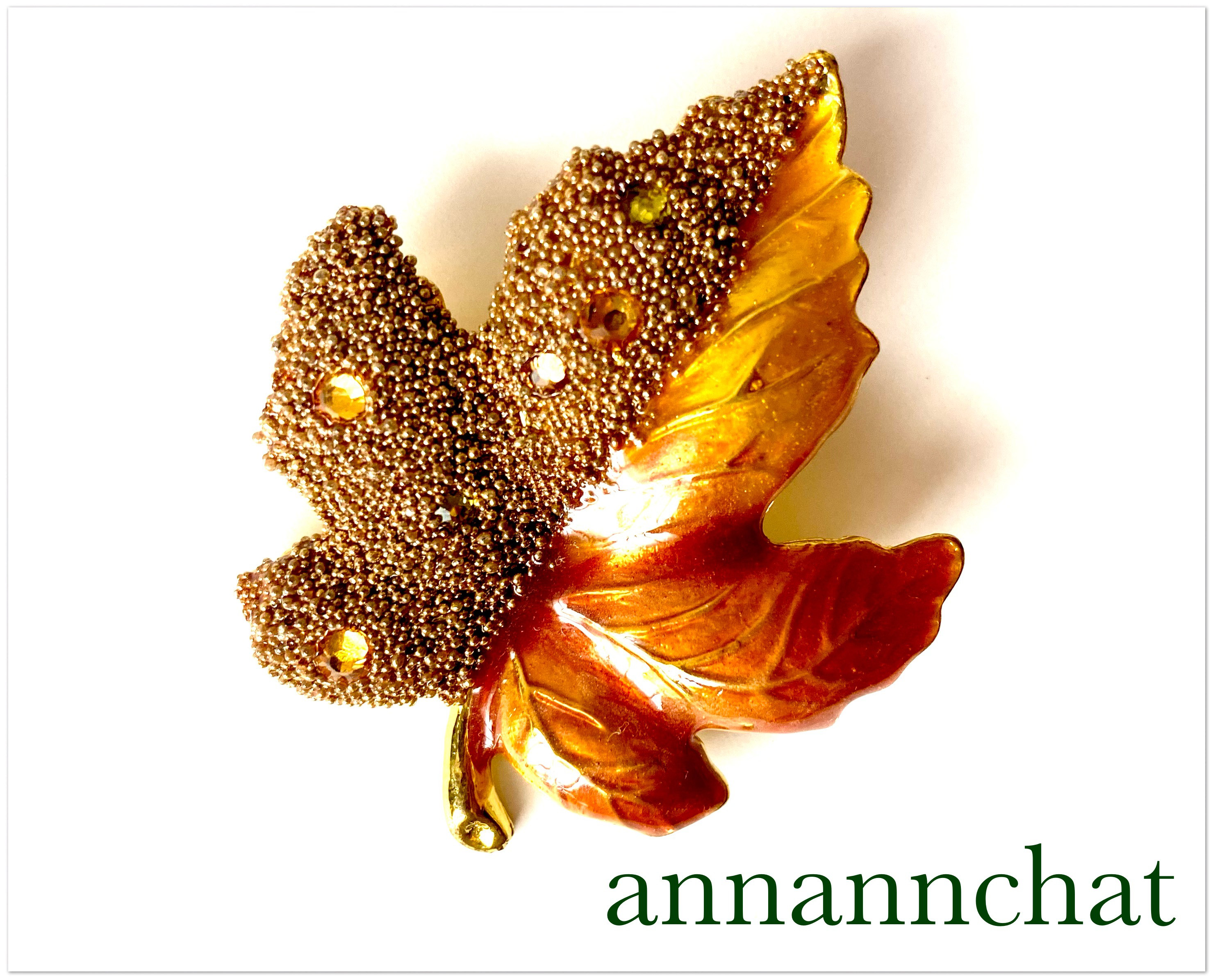 【ビンテージ　ラインストーン　葉っぱ　リーフ　ブローチ】