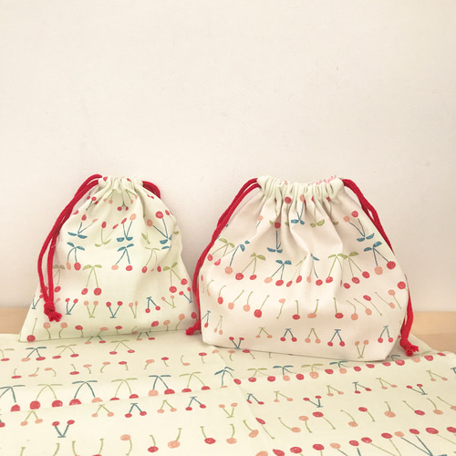 お弁当袋 さくらんぼ 女の子 弁当袋 ヌノイロ 通販 15070335｜Creema