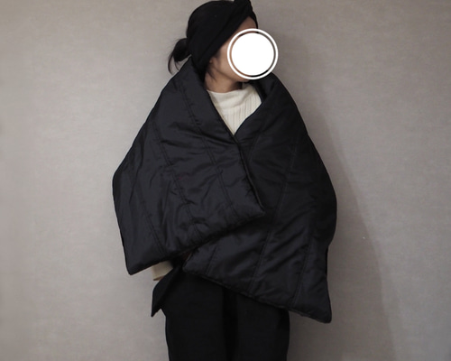 美品◆DANSKIN ダンスキン　ダウンストール　大判　ブラック　マフラー ウール大判ストール(WEB限定カラーあり)(ストール・マフラー