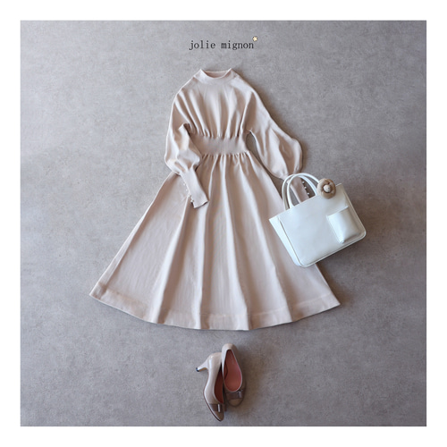 美ラインシルエット◎】ホールガーメント 袖口パール付きワンピース  