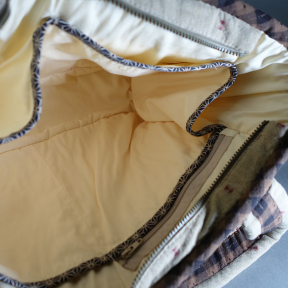 【槑さん手作りバッグ】ハニカム型押しパッチワーク（大）～ パッチワークバッグ. 手縫いバッグ. ハンドバッグ. ショルダーバッグ 3枚目の画像