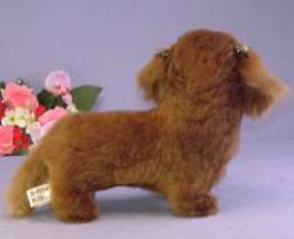 犬の日  愛犬ギフト・ダックス四つ立ち型(ブラウン色系)リアルファーのぬいぐるみ 5枚目の画像