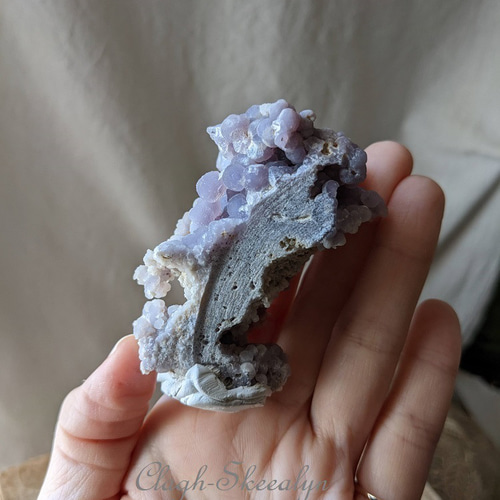 Grape Chalcedony 】グレープカルセドニー原石｜インドネシア