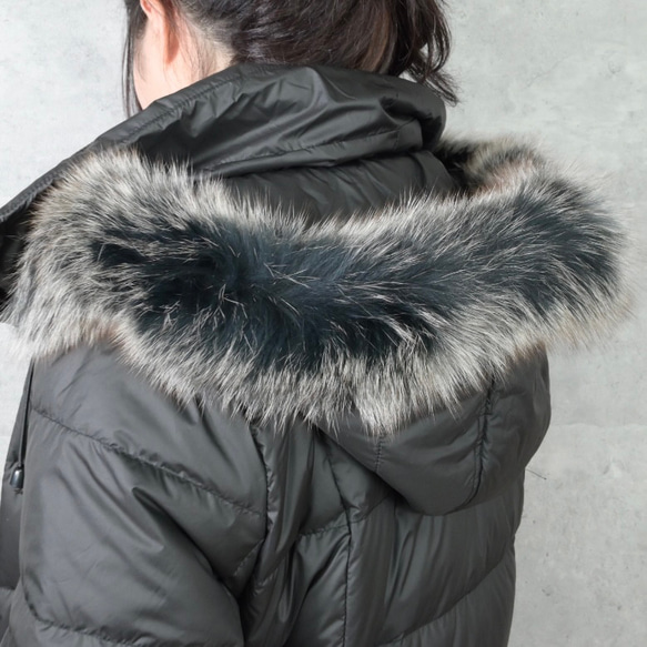 【送料無料】とっても軽くて暖かいダウンコート ふわっふわのブルーフォックス (ブラック) 9枚目の画像