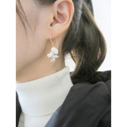 {14Kgf} 淡水パールのウィングピアス＊White Wing Earrings＊ 4枚目の画像