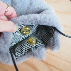 ねこちゃん　ファーポシェット　ファーサコッシュ（グレー） 7枚目の画像