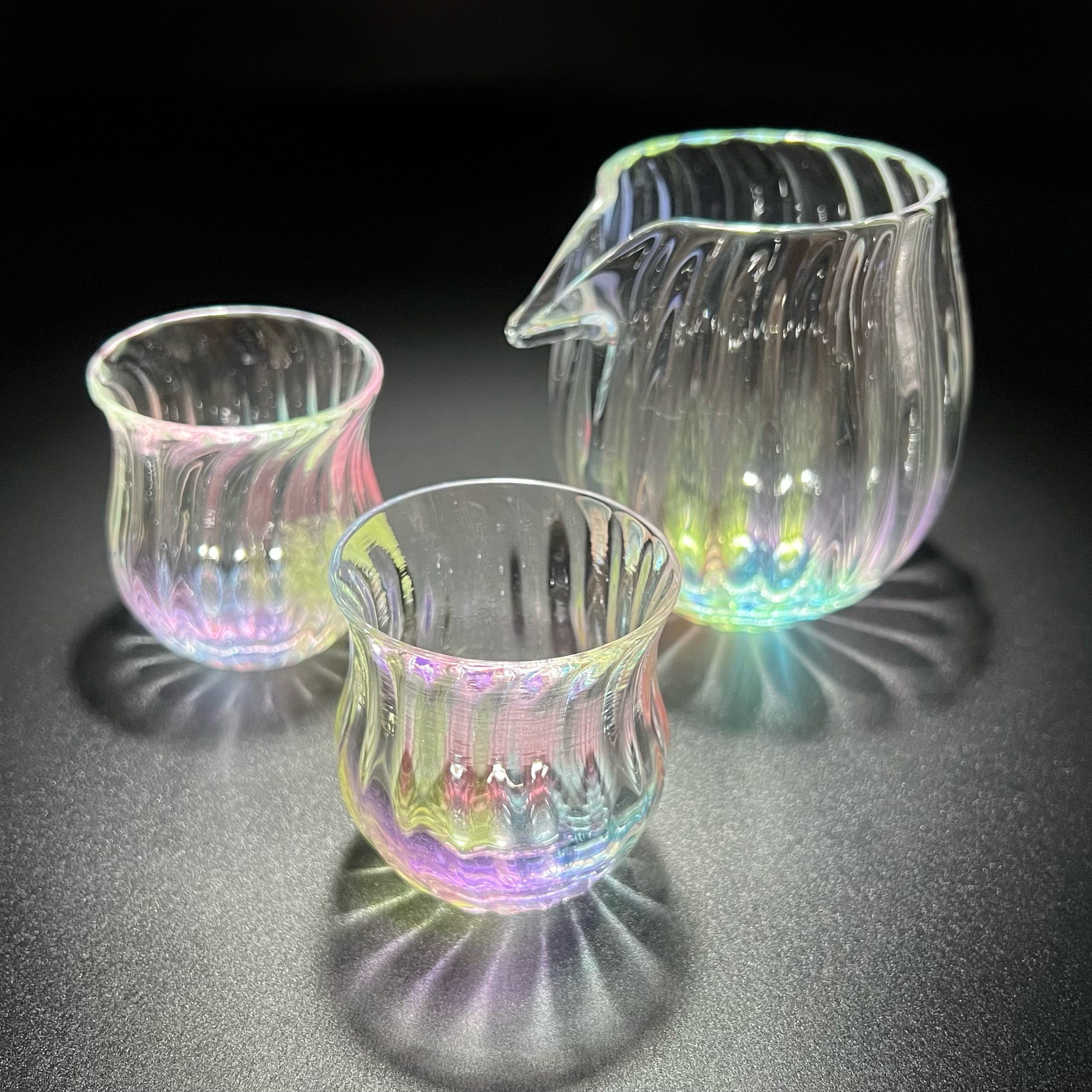 ガラス工芸作家　郡和子作　酒器　ぐい呑み　２点セット