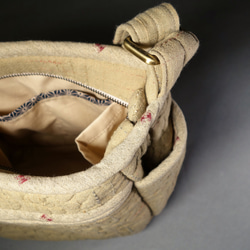 【槑さん手作りバッグ】パッチワーク刺し子クロスボディバッグ～手縫いバッグ・ショルダーバッグ・クロスボディバッグ 6枚目の画像