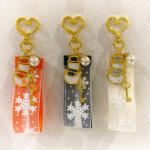snowman＊雪の結晶リボンキーホルダー BLACK キーホルダー miasnow..y