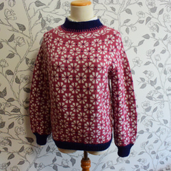 サイト限定価格小豆色とネイビーの小花セーター 4枚目の画像