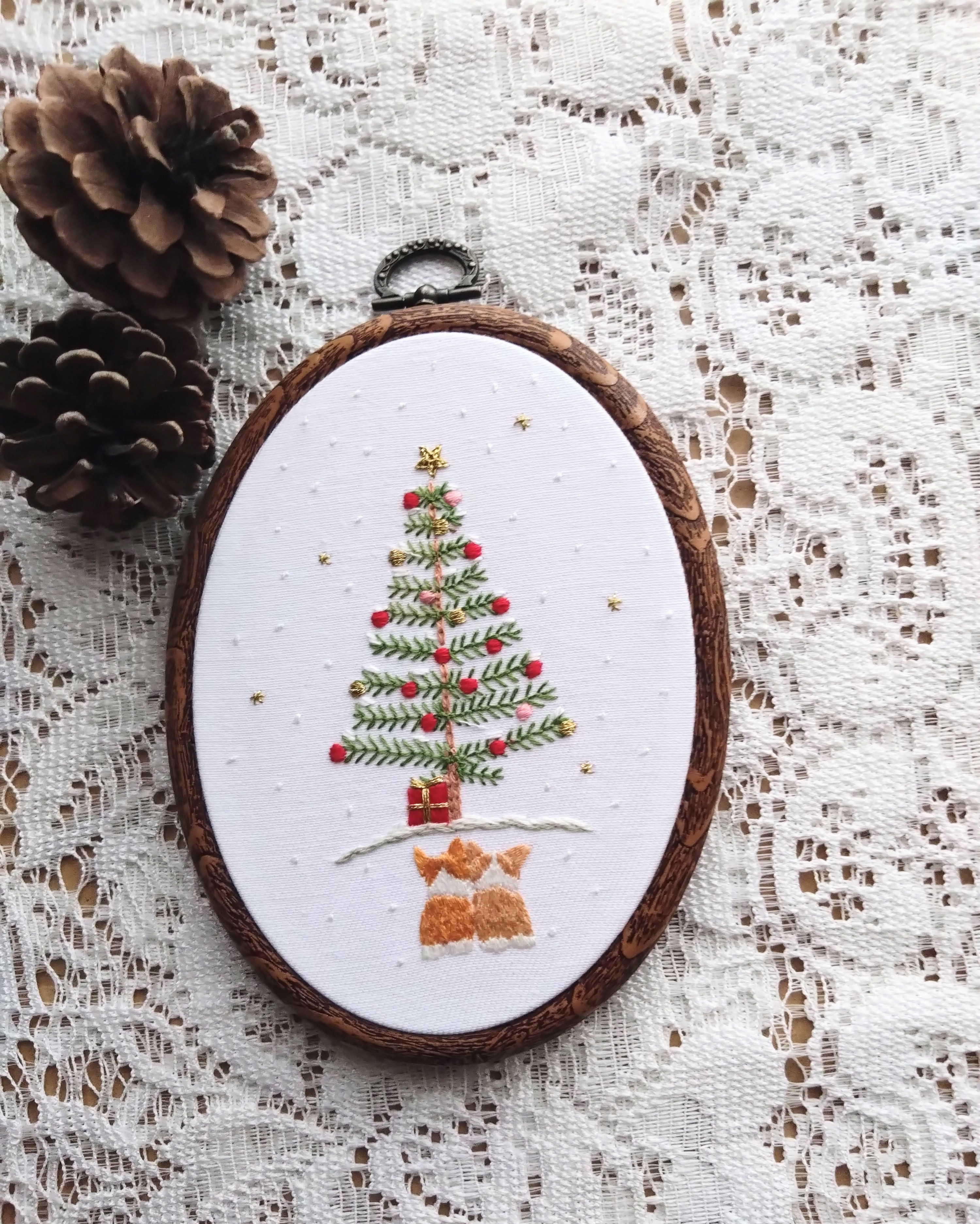 クリスマスツリー　刺繍絵　オブジェ