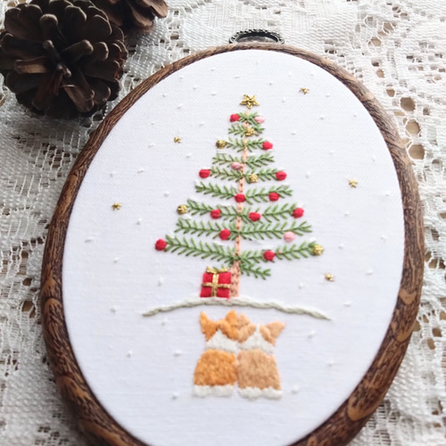 クリスマスツリーとコーギーの刺繍フレーム フォトフレーム