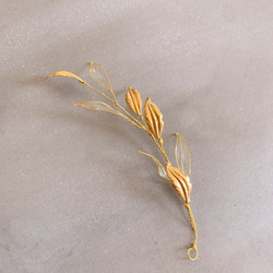 アメリカンフラワー 和装 ブライダル ウェディング ヘッドパーツ ヘアアクセサリー リーフ 成人式 ゴールド シンプル 4枚目の画像