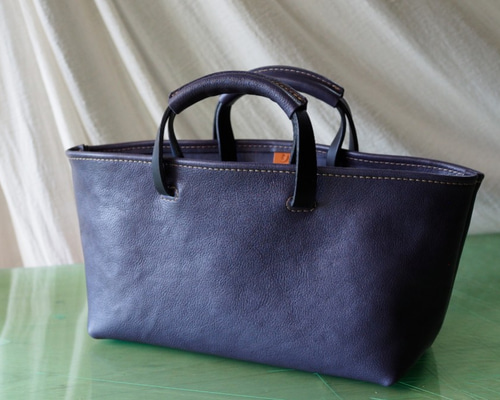 TOYA様　オーダー専用ページ C様オーダー品＞ 船型のトートバッグ / ブラック トートバッグ