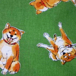 柴犬のお散歩クッションカバー〈グリーン〉 6枚目の画像