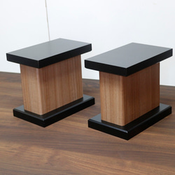 無垢デスクトップスピーカースタンド ウォルナット薄色柄 2台1組