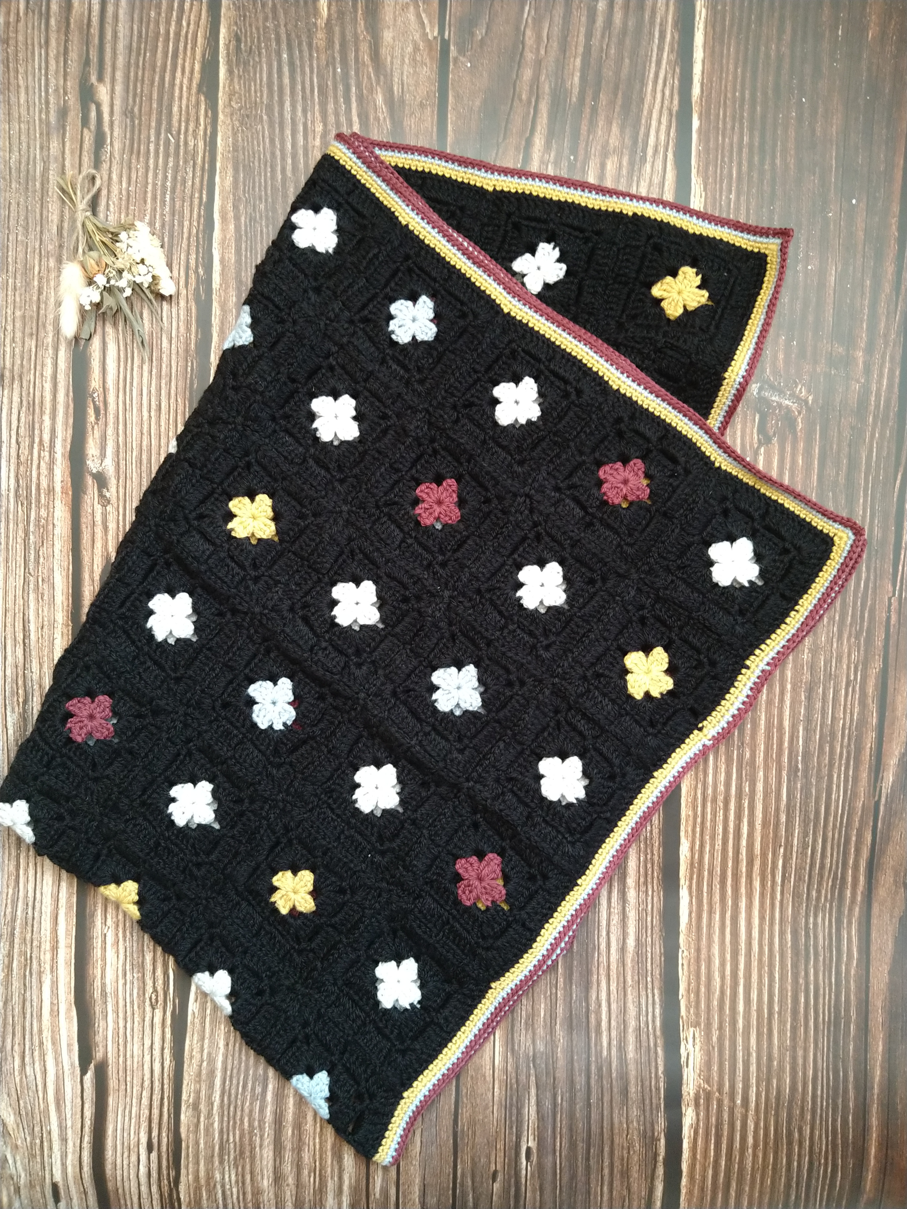 モチーフ編みブランケット