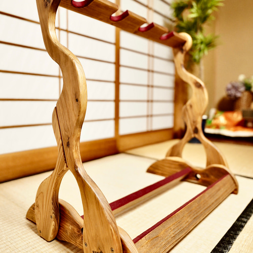 24時間以内に発送】手作り木工 木製三味線スタンド （オイル仕上げ