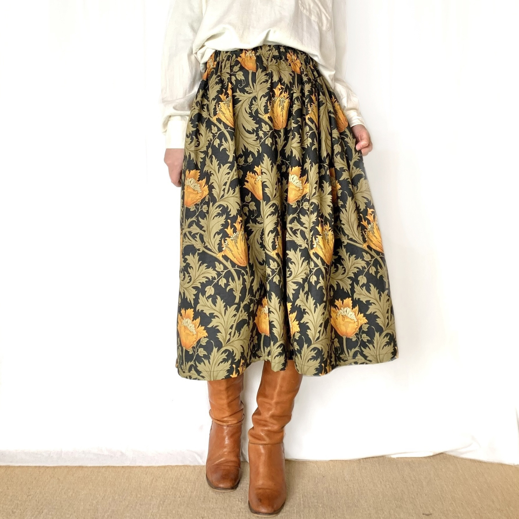 【人気】\\William Morris アネモネ柄//選べるゴムサイズのスカート(ORANGE ×BLACK)