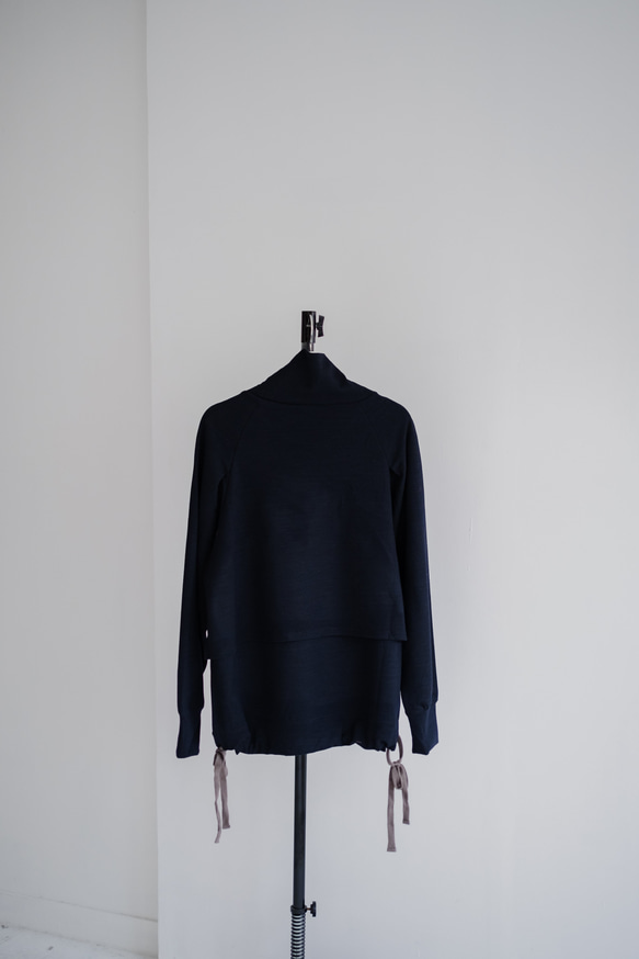 overlap high neck side slit pullover（beetle) 17枚目の画像