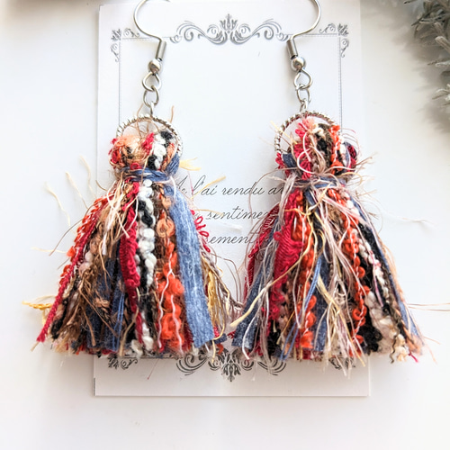 華やか☆かっこいい 引き揃え糸のカラフルタッセルピアス・ネイティブ