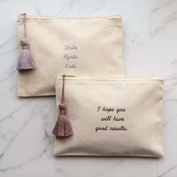 【手書き風筆記体】名入れ 3段メッセージ フラットポーチ ┃刺繍 イニシャル 名前入れ 名前入り 文字入れ 11枚目の画像