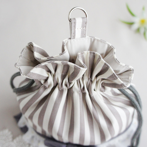 カノン様　確認用　巾着袋　給食袋　ストライプ　黒　掛け　ループ カノン様 確認用 巾着袋 給食袋 ストライプ 黒 掛け ループ