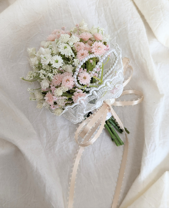 ラッピング付き♡新作！ホワイト＆ピンクのかすみ草とレースが