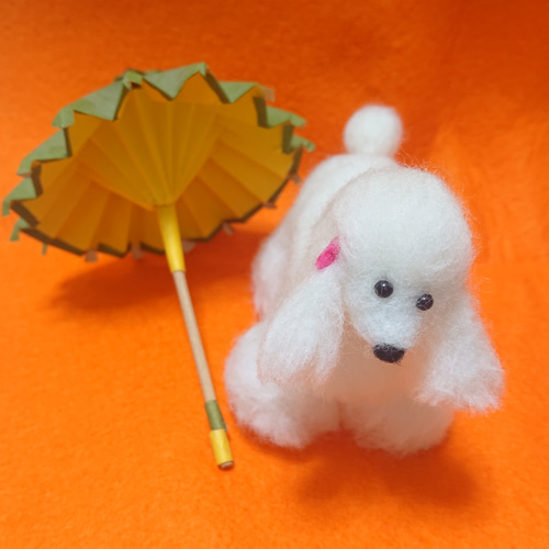 トイプードル ラムクリップ 羊毛フェルト てれ 通販 15076975｜Creema