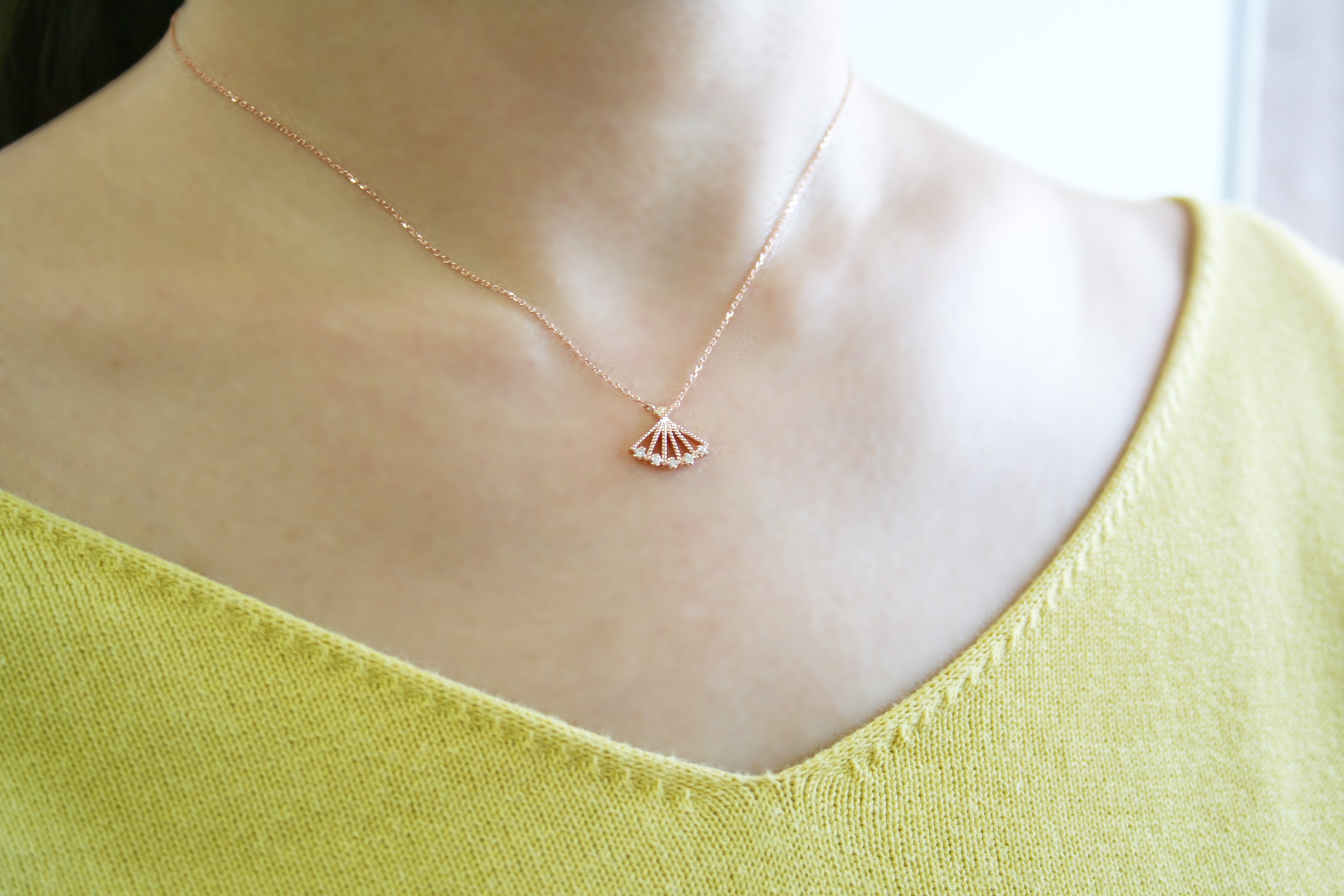 K10/ダイヤネックレス【OWGI　/　扇】 （NC10037Y）