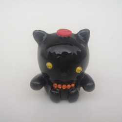 ビーズ付黒猫 1枚目の画像