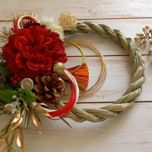 紅白赤いダリアのしめ縄 しめ縄・しめ飾り ハッピーパステルカラー