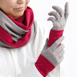 赤 レッド 冬 コーデ  やわらかい アームウォーマー 上質ウール100％ 伝統 手袋  送料無料 3枚目の画像
