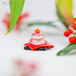 ガラスのミニ鏡餅＊本体クリア＊台座 赤&黒＊お正月飾り［ID：C03124-1