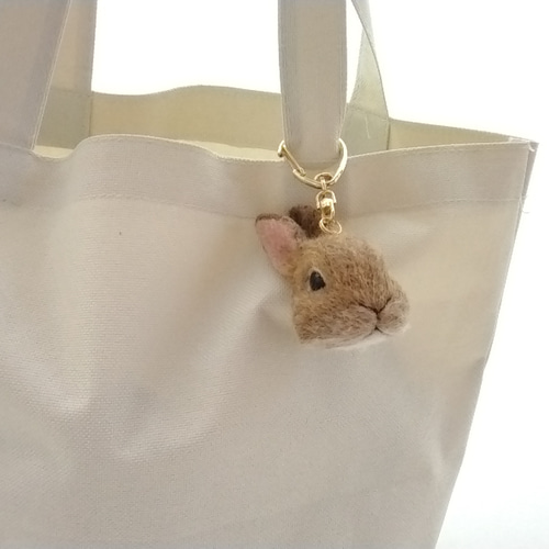 受注制作】オーダーメイド#羊毛フェルトうさぎのお顔チャーム 羊毛