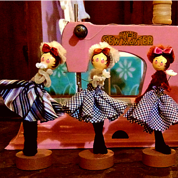モールのポーズドールの制作キット E ダイアゴナルストライプのスカート(ベージュ) Chenille doll kitD 3枚目の画像