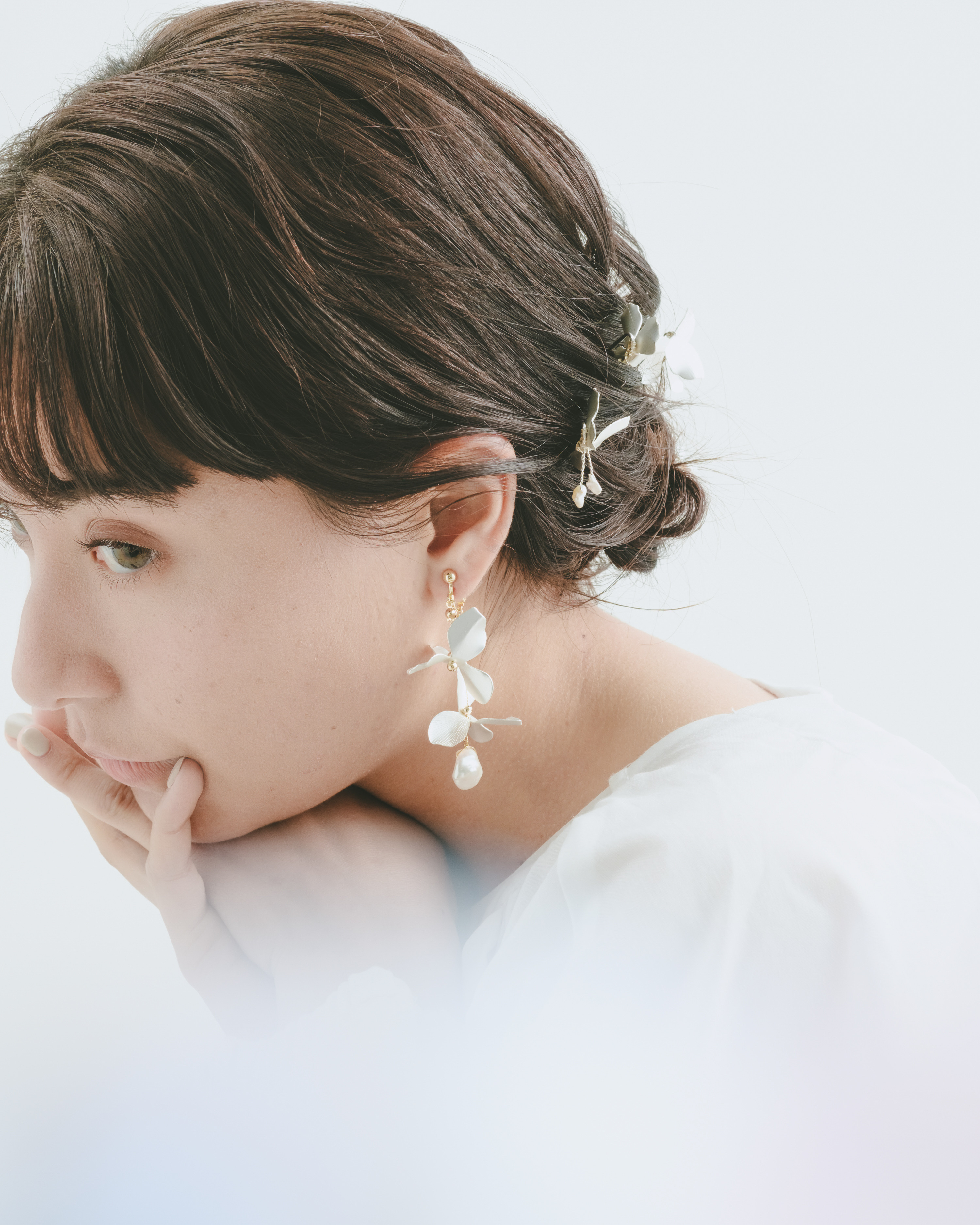 マットシルバーフラワー 花びらパール ピアス イヤリング 結婚式