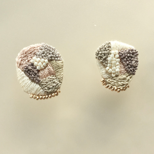 190◇iroiro◇くすみ.刺繍ピアス.刺繍イヤリング.刺繍アクセサリー 