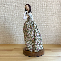ドレスを纏う人形（椿姫） 9枚目の画像