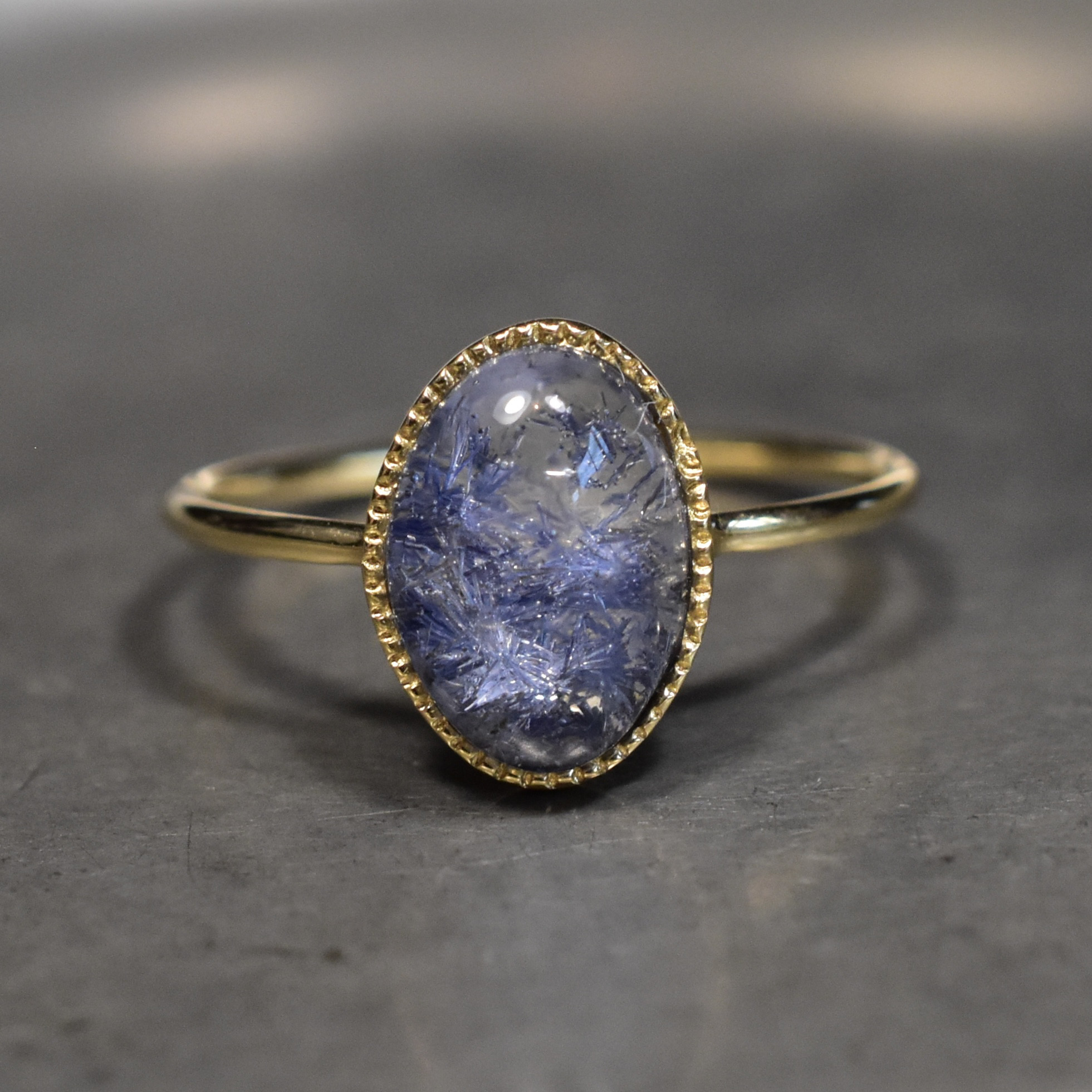 K18 Dumortierite in quartz