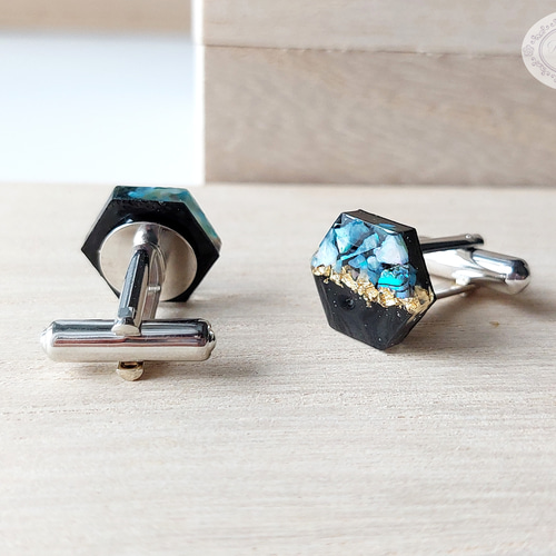 美品⭐︎THOMPSON 六角形カフス ロジウム加工 楽天市場】THOMPSON トンプソン TH BOMBATO RHODIUM & CLEAR SW
