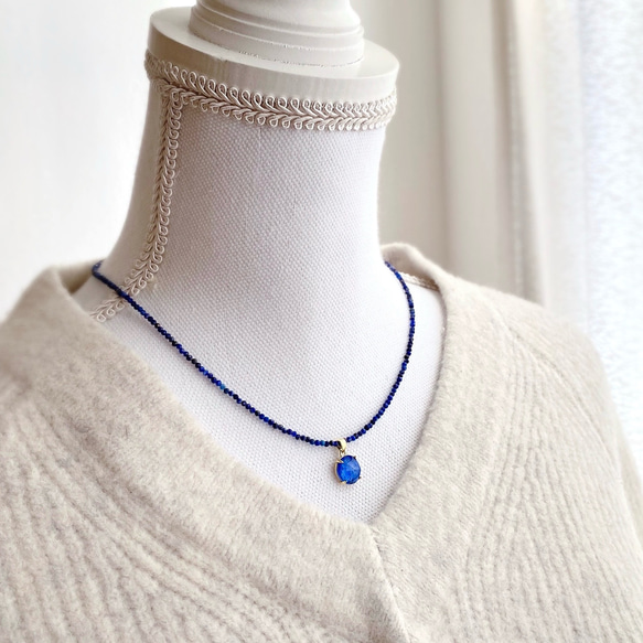 ラピスラズリ×クリスタル カポション　ネックレス [ゴールドorシルバー] 1枚目の画像