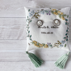 名前記念日刺繍】刺繍のリングピロー ミモザ＊acacia wreath＊名入れ