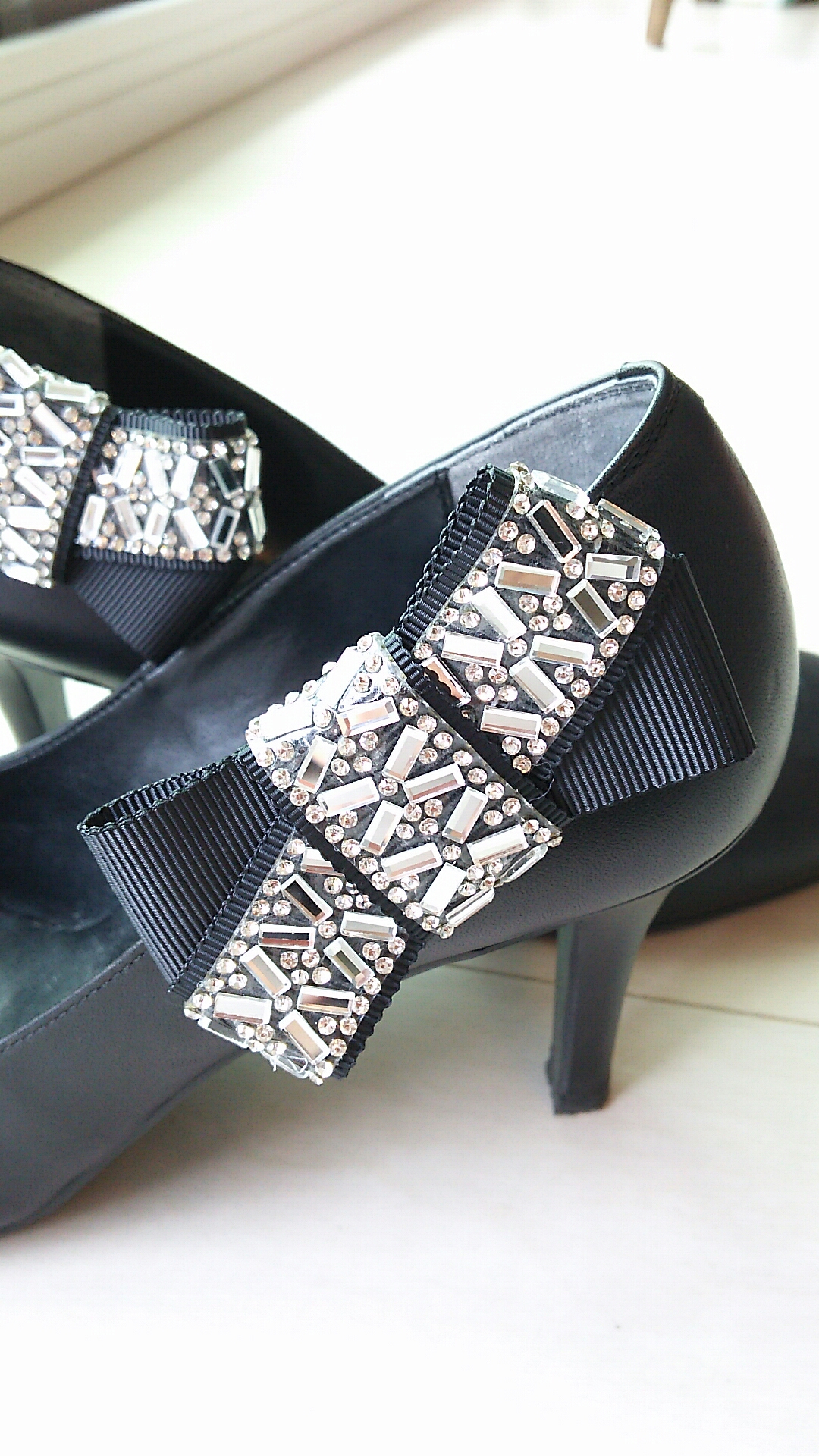 人気♪Paveribbonキラキラシューズクリップ！