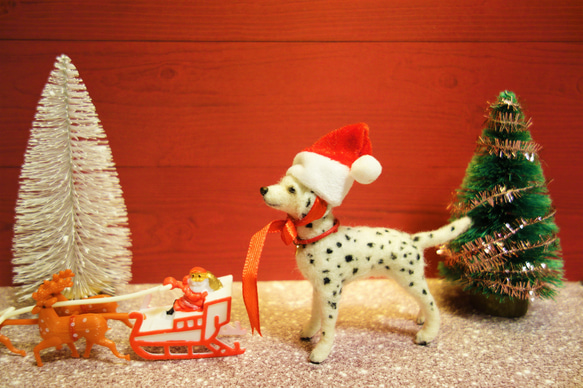 羊毛フェルト サンタ犬 クリスマス（羊毛フェルト サンタ