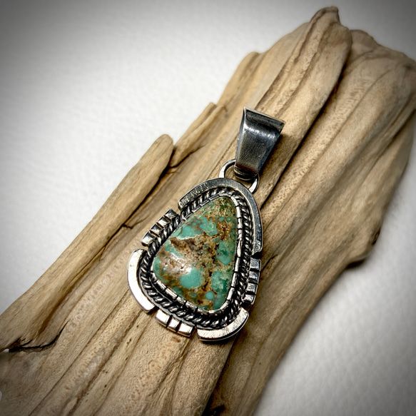 キングスマナッサターコイズペンダントインディアンジュエリーテイスト