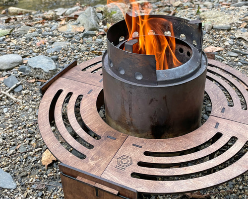 キャンプソロテーブル　2枚セット　ULテーブル ギアレビュー】MonolithのULテーブル！新たなるULテーブルはご存知